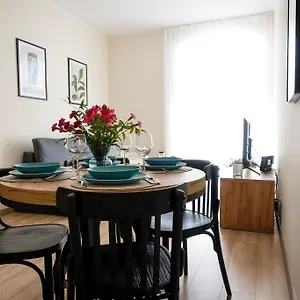 apartament-na-lazarzu-12.poznan-hotels.com/