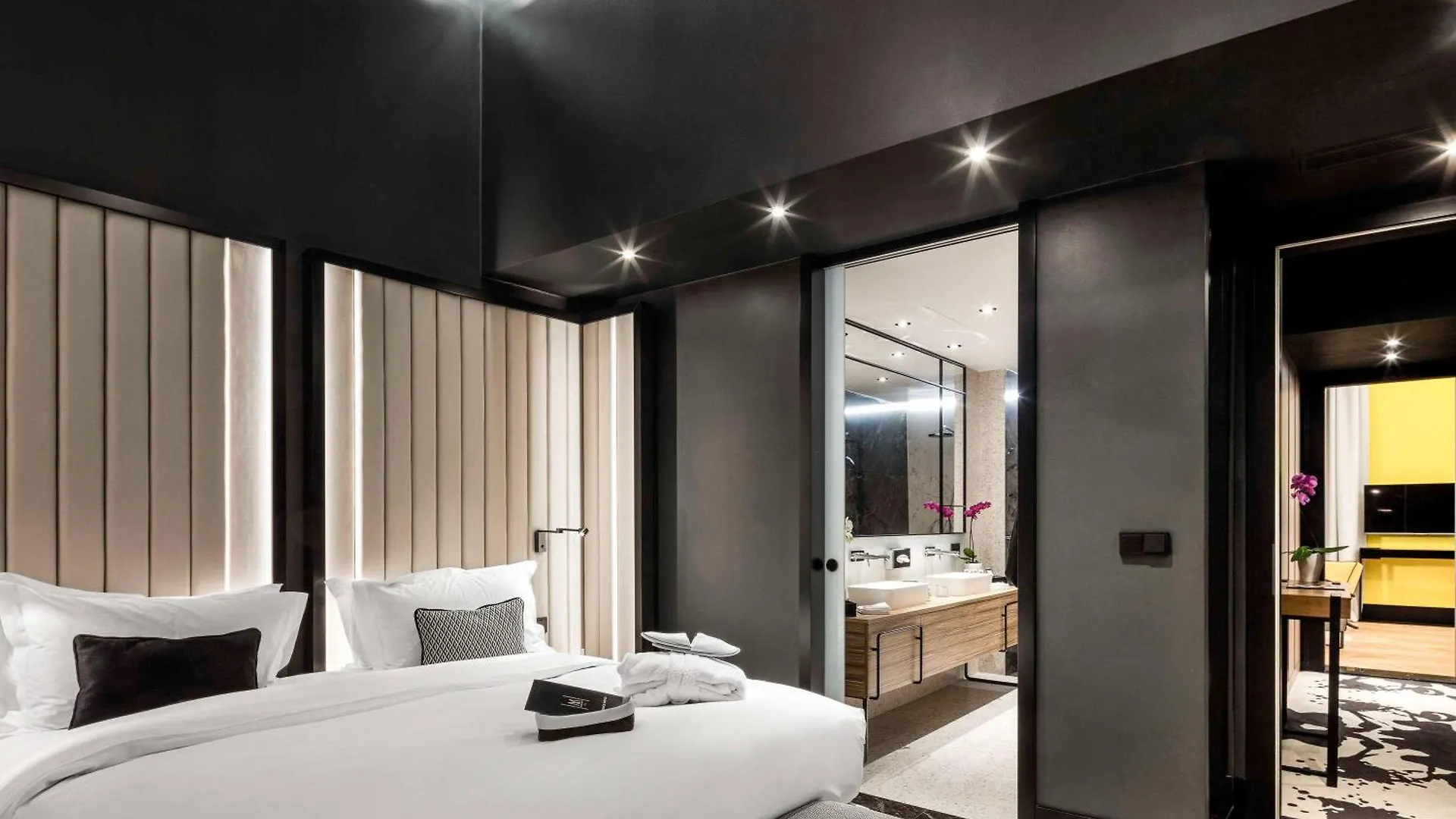Hotel Century Old Town Prague - Mgallery Hotel Collection 4*,  צ'כיה